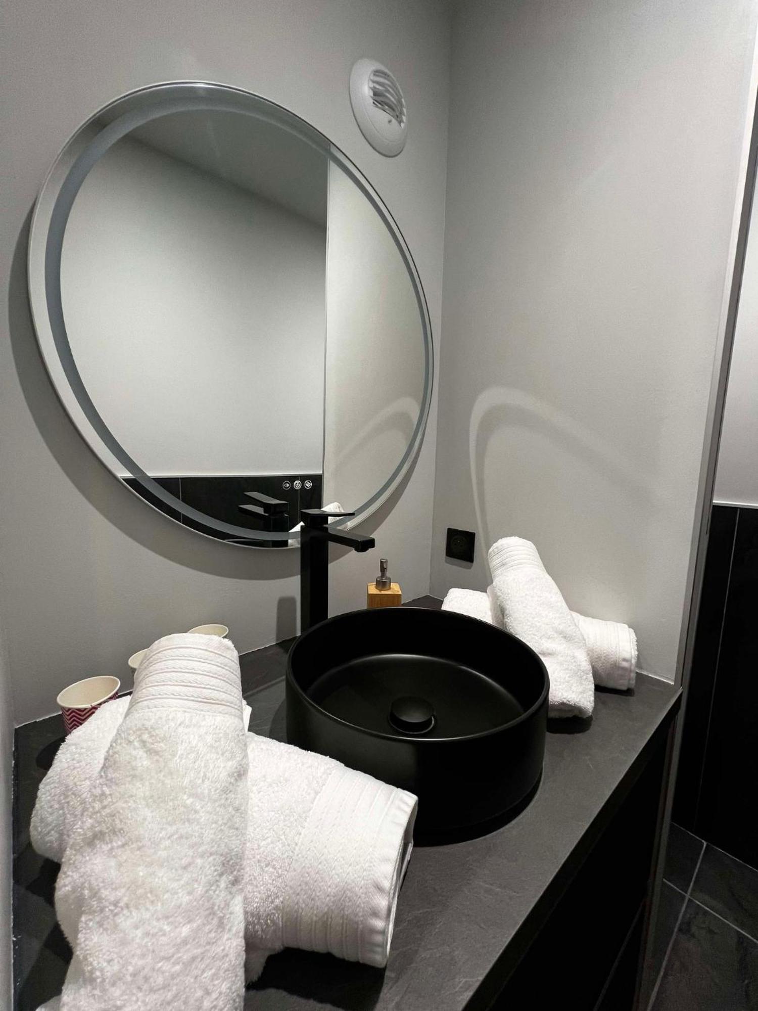 Appartement Le Flamboyant - Wifi - Central - Cosy Aix-les-Bains Eksteriør bilde